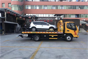 九龙汽车紧急补胎换胎救援